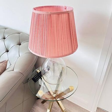 Central Derby Urban 2 Bedroom Flat - An Oasis Of Elegance! Free Parking And Wifi Suitable For Families And Professionals Eksteriør billede